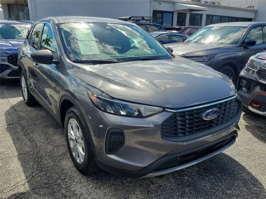 2024 Ford Escape Active photo 1