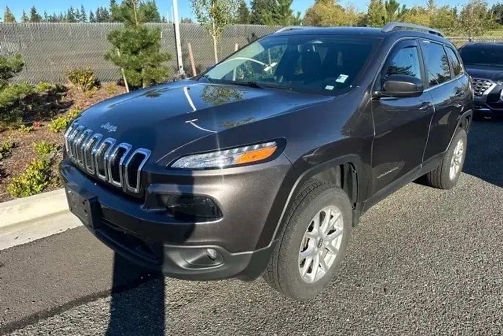 2015 Jeep Cherokee Latitude photo 1