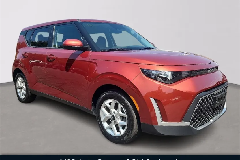 2024 Kia Soul S photo 1