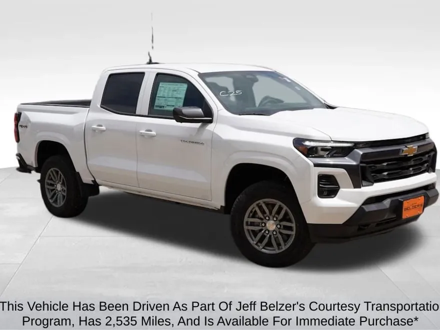 2025 Chevrolet Colorado Work Truck LT photo 1