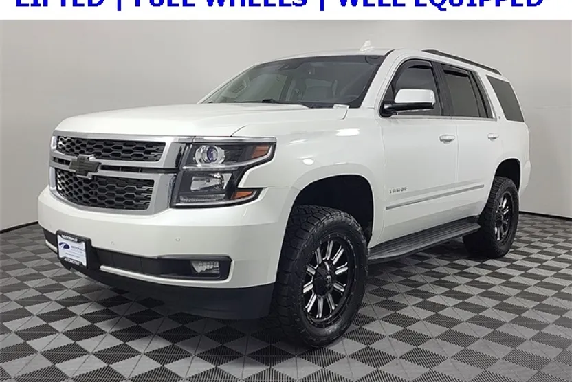 2016 Chevrolet Tahoe LT photo 1