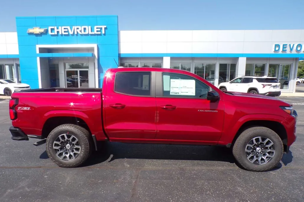 2026 Chevrolet Colorado Z71 photo 1