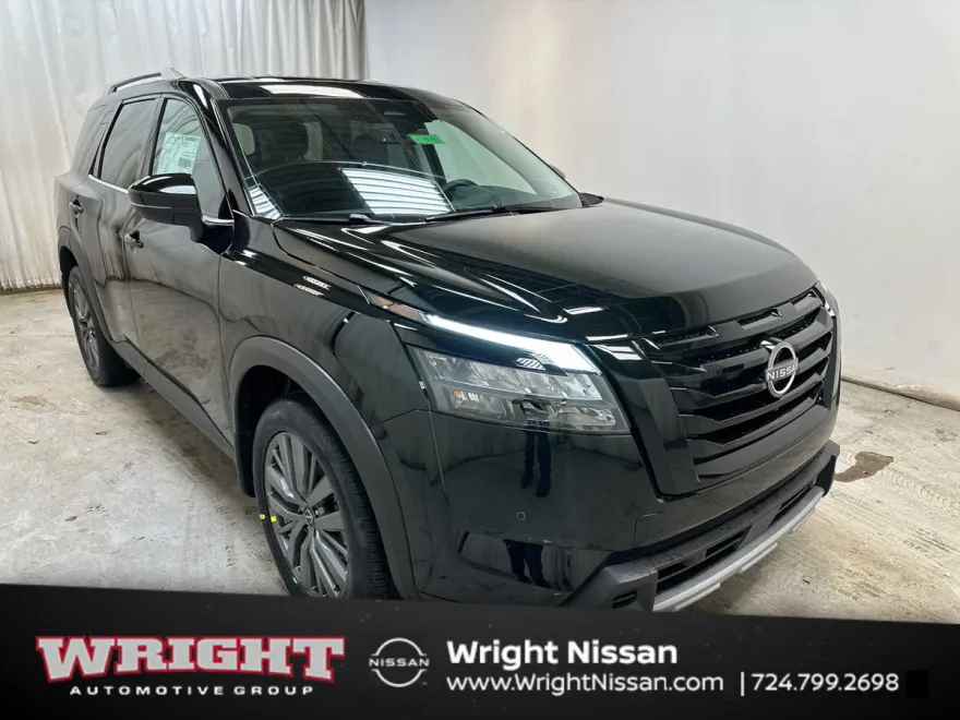 2025 Nissan Pathfinder SL photo 1