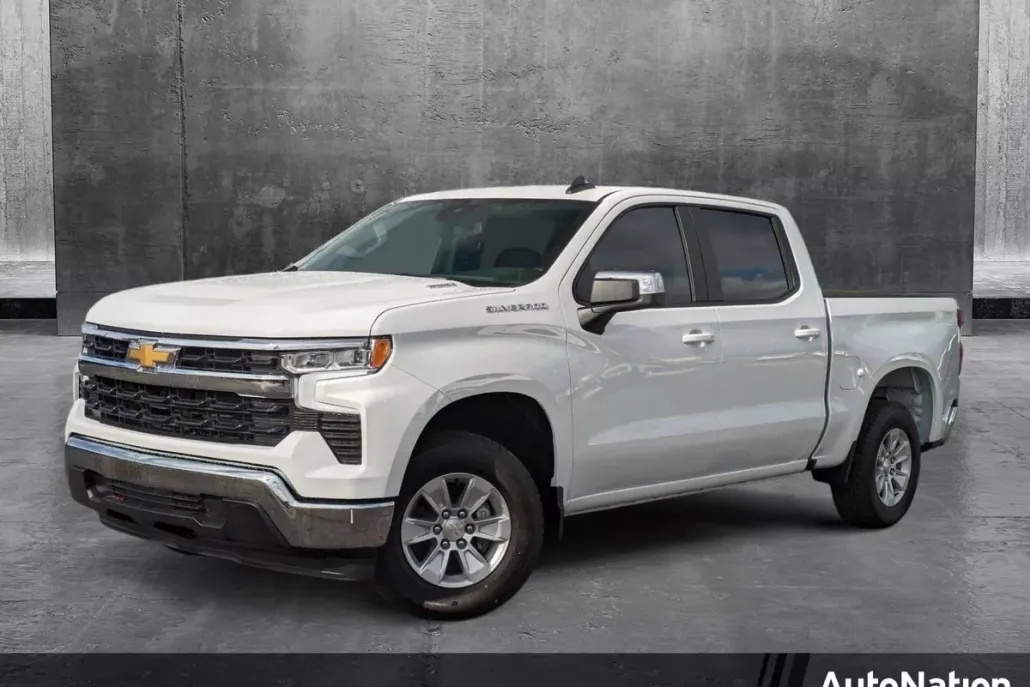 2025 Chevrolet Silverado 1500 LT photo 1