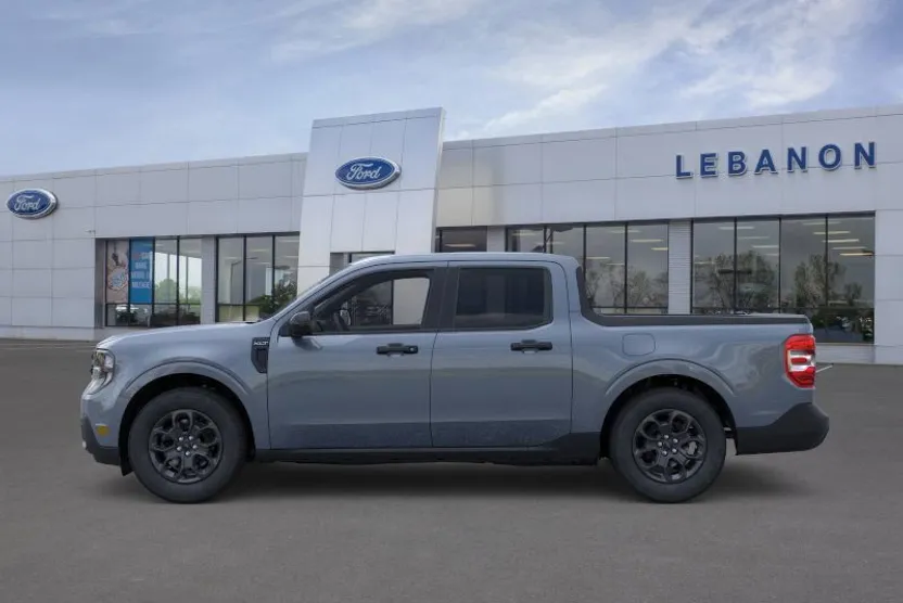 2025 Ford Maverick XLT photo 1