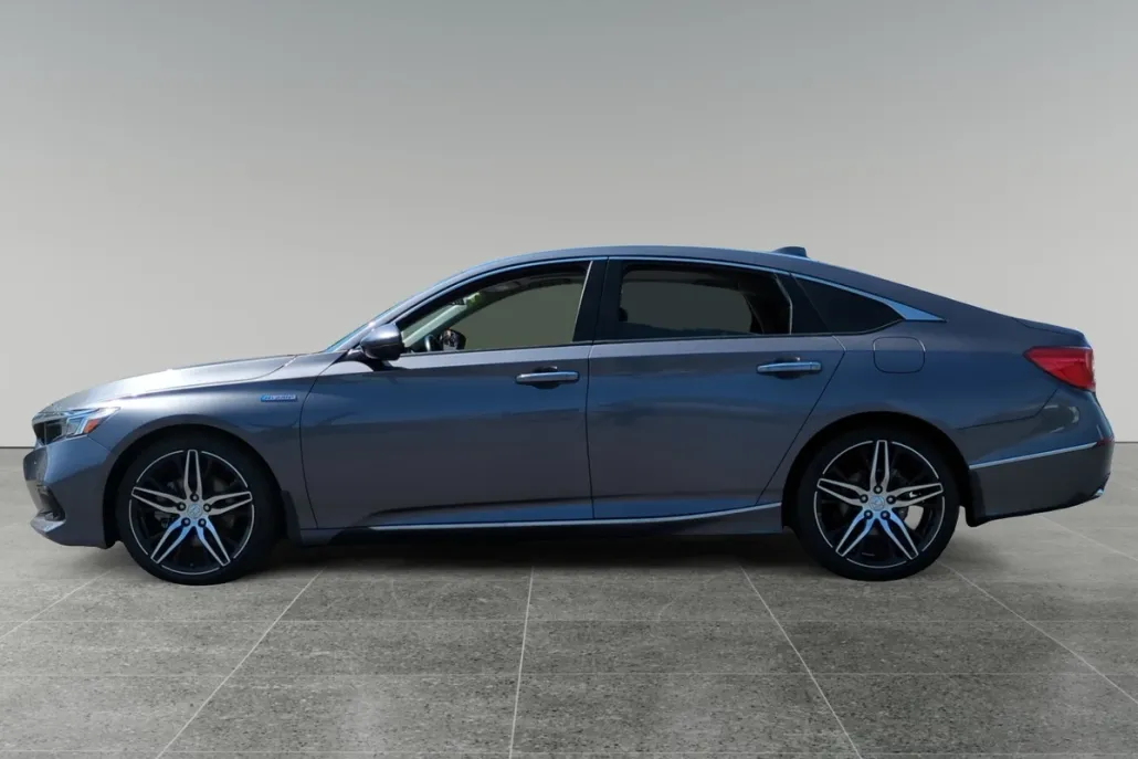 2022 Honda Accord Hybrid Touring photo 1
