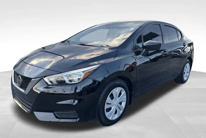 2022 Nissan Versa 1.6 S photo 1