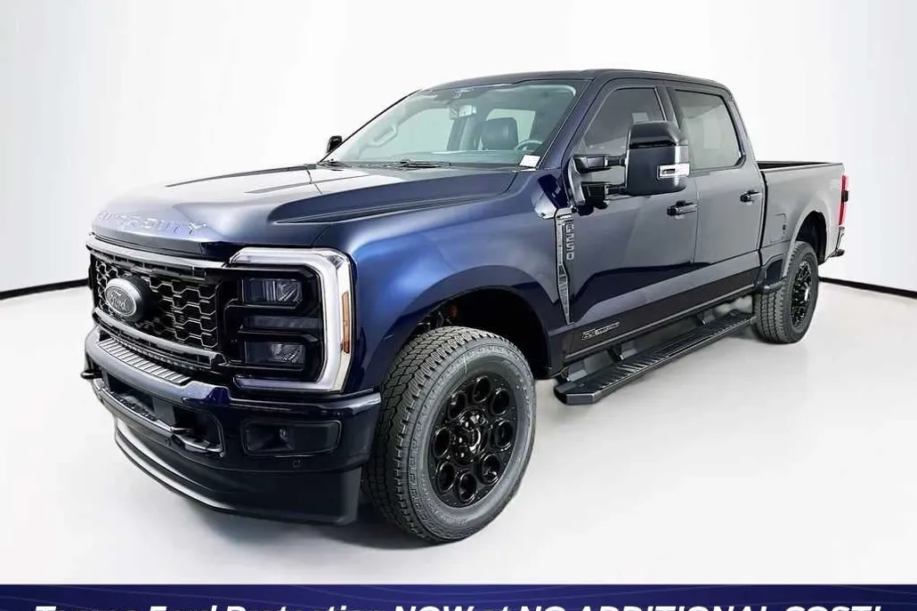 2025 Ford F-250 Lariat photo 1