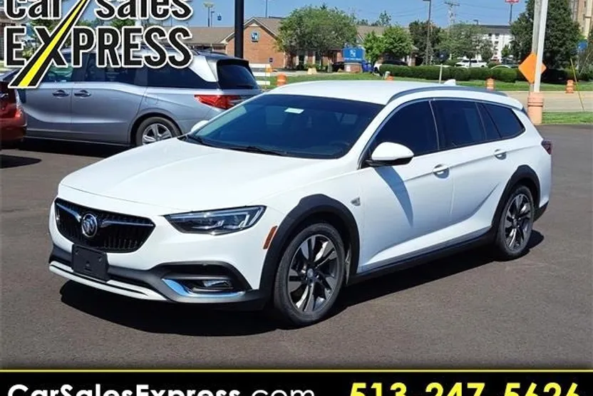 2018 Buick Regal TourX Preferred photo 1
