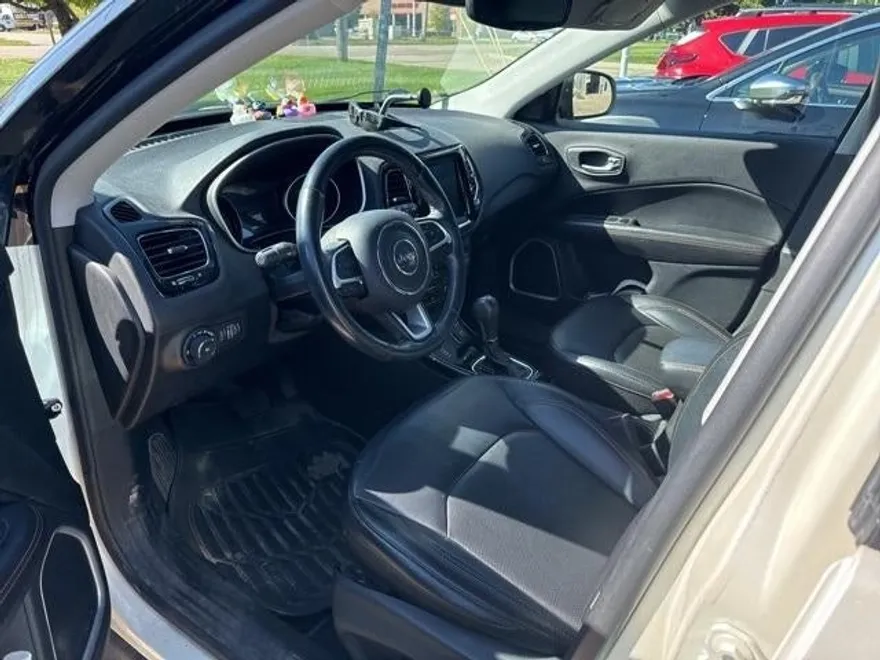 2020 Jeep Compass Limited photo 1