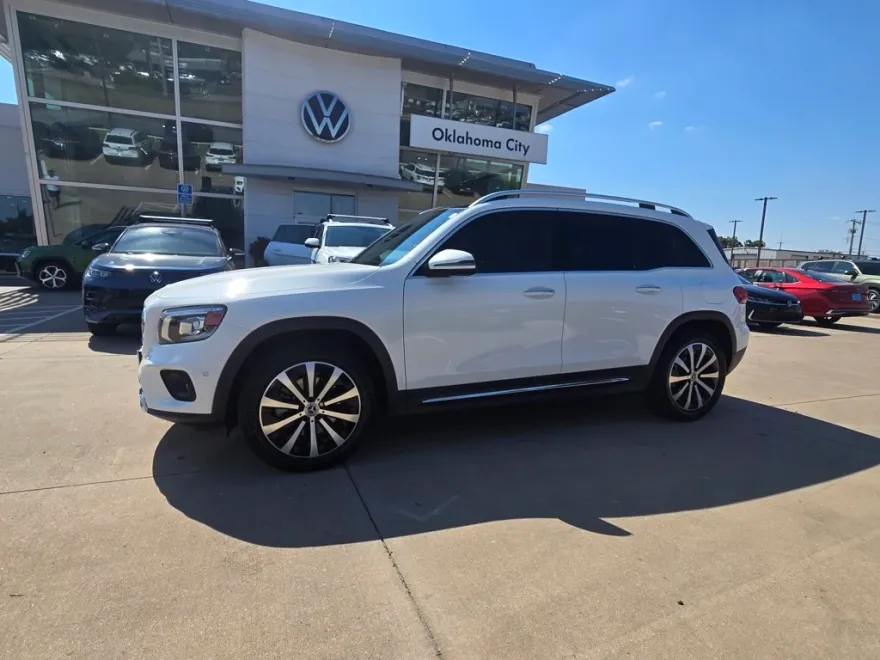 2020 Mercedes Benz GLB 250 photo 1