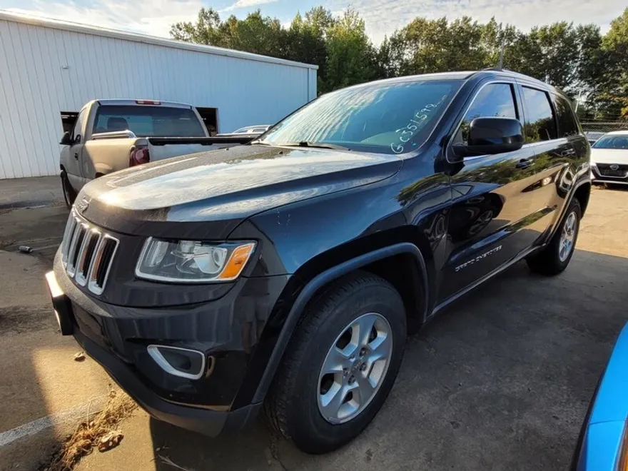 2016 Jeep Grand Cherokee Laredo photo 1