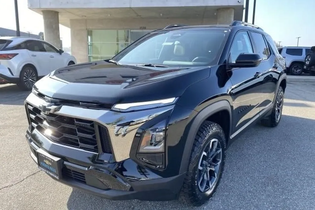 2025 Chevrolet Equinox ACTIV photo 1