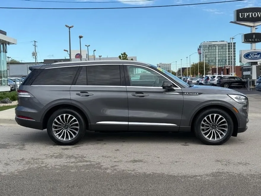 2023 Lincoln Aviator Reserve photo 1