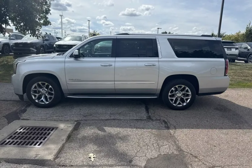 2015 Gmc Yukon XL Denali photo 1