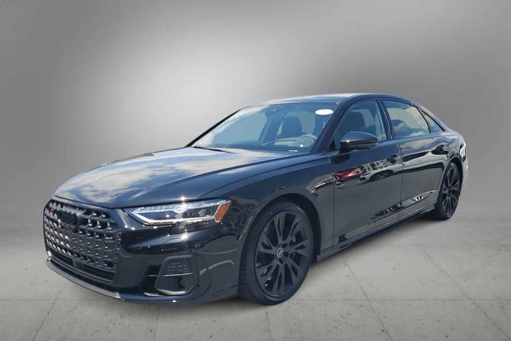 2025 Audi S8 4.0T photo 1