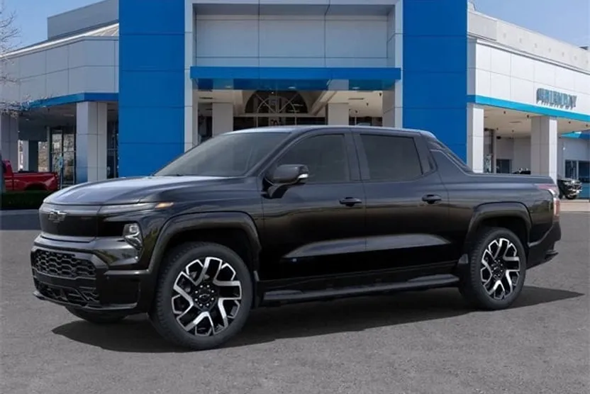2024 Chevrolet Silverado EV RST photo 1