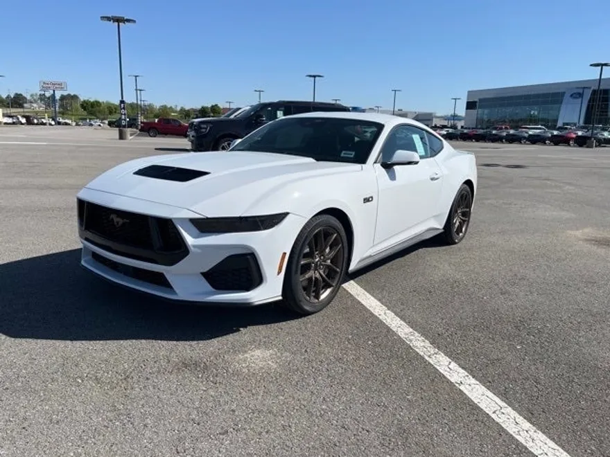 2025 Ford Mustang GT Premium photo 1
