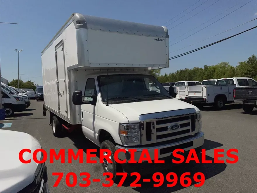 2025 Ford E-450 photo 1