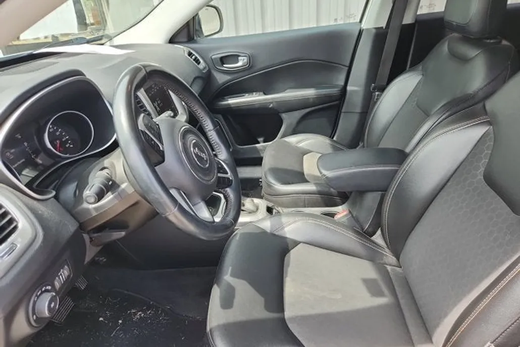 2018 Jeep Compass Latitude photo 1