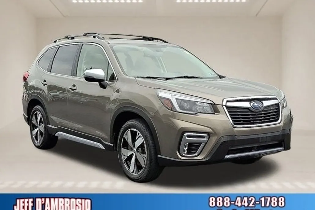 2021 Subaru Forester Touring photo 1