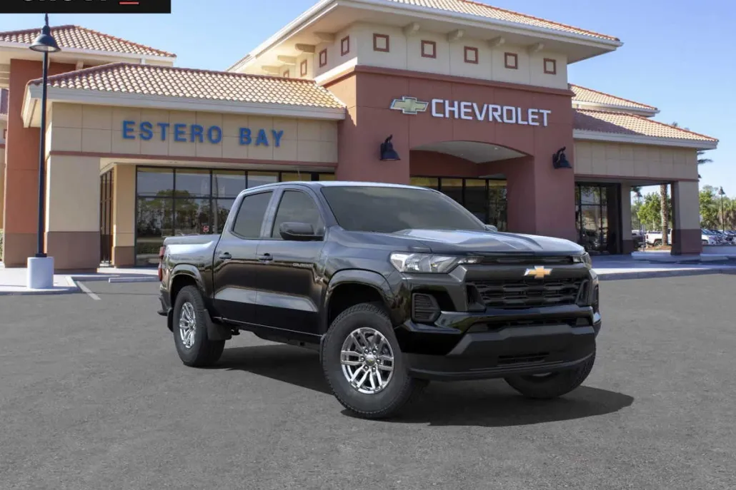 2025 Chevrolet Colorado Work Truck LT photo 1