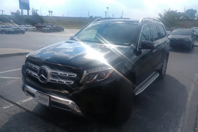 2019 Mercedes Benz GLS 450 4MATIC photo 1