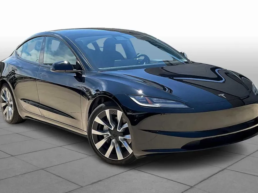 2024 Tesla Model 3 photo 1