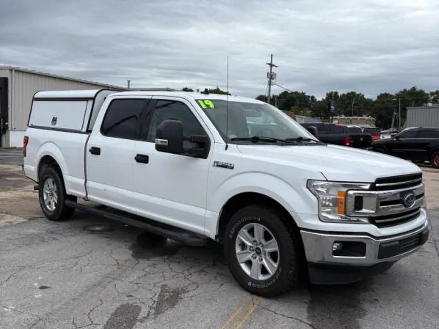 2019 Ford F-150 XLT photo 1