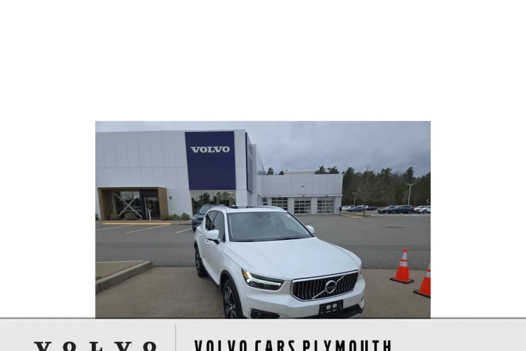 2022 Volvo XC40 T5 AWD Inscription photo 1