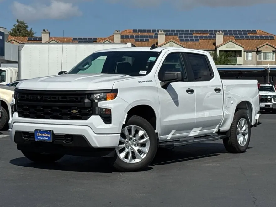 2026 Chevrolet Silverado 1500 Custom photo 1