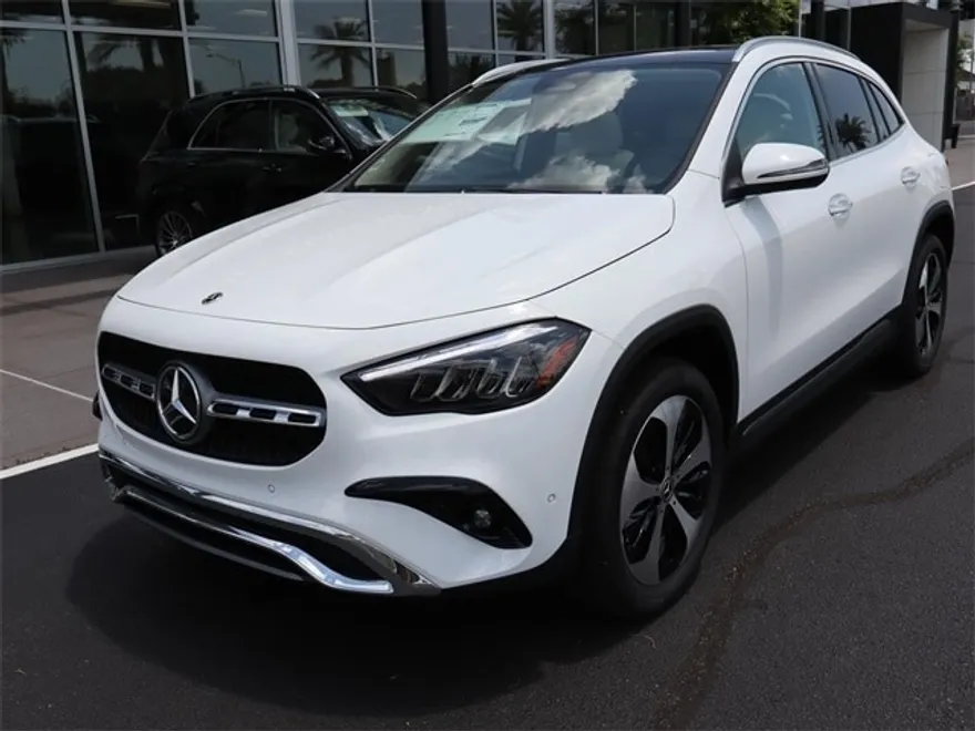 2025 Mercedes Benz GLA 250 photo 2