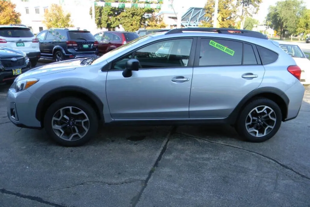 2016 Subaru Crosstrek 2.0i Base photo 1
