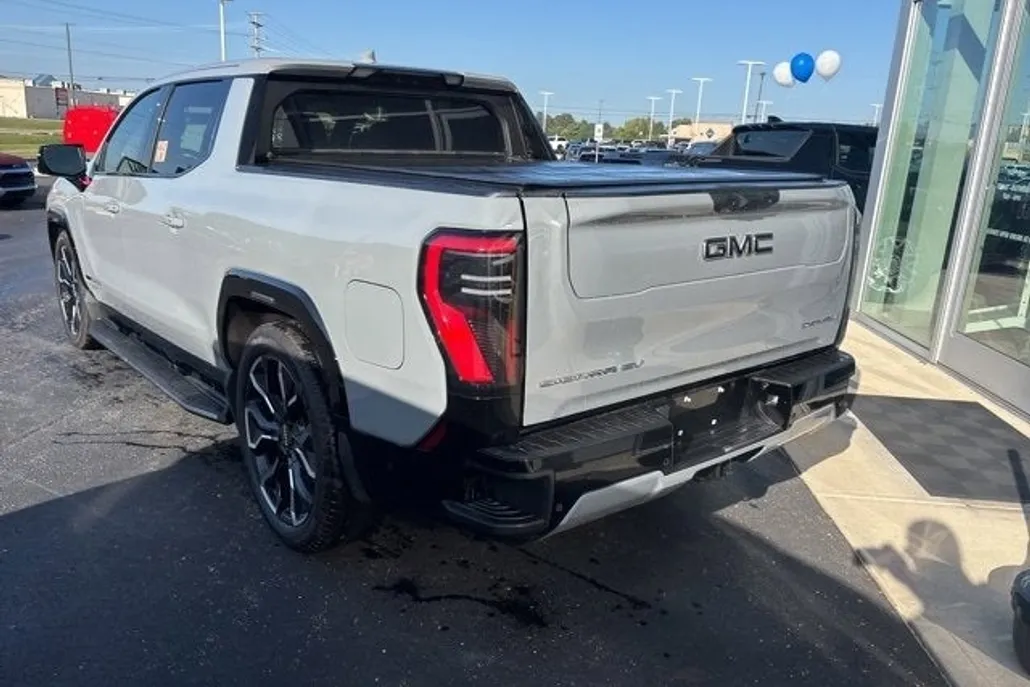 2024 Gmc Sierra EV Denali Edition 1 photo 1