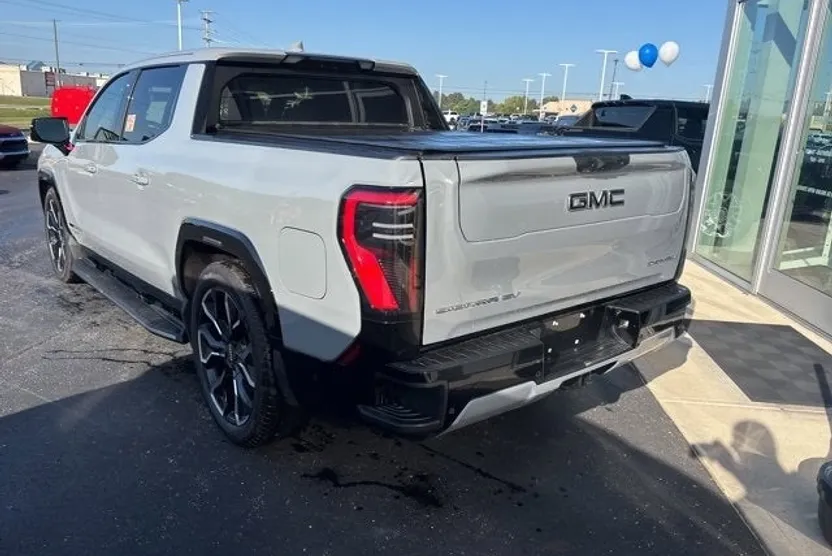 2024 Gmc Sierra EV Denali Edition 1 photo 1