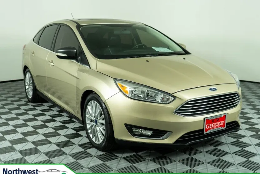2018 Ford Focus Titanium photo 1