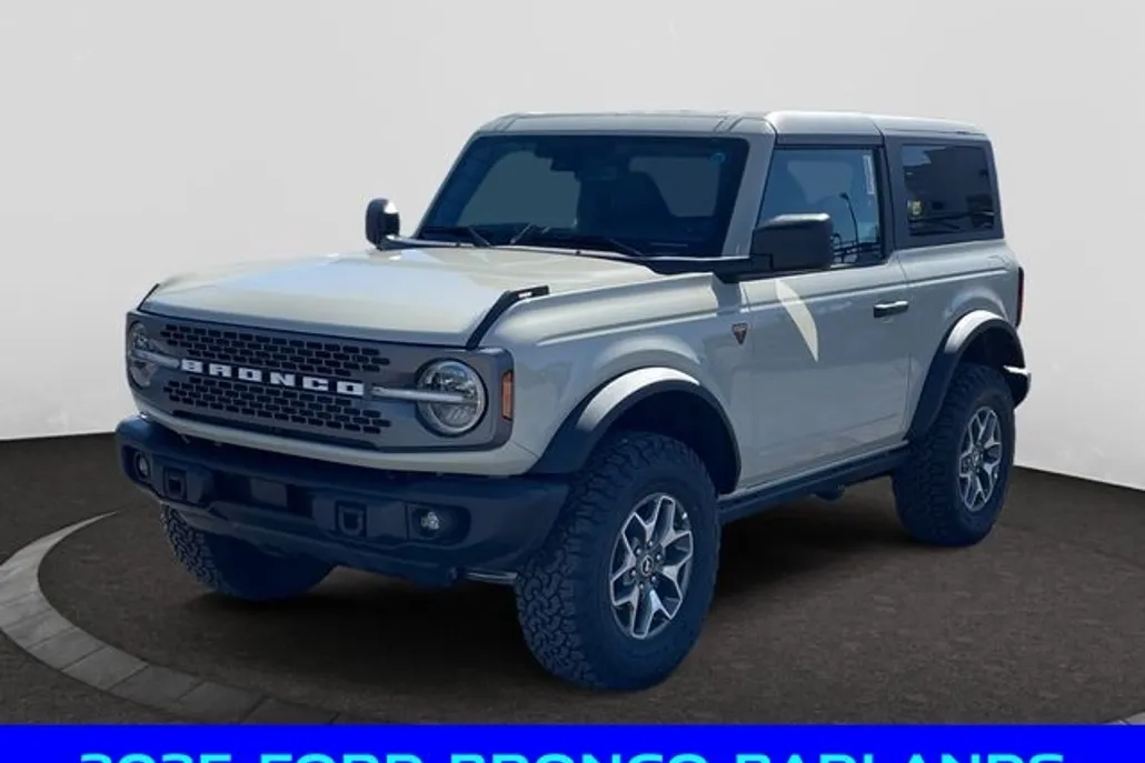 2025 Ford Bronco Badlands photo 1