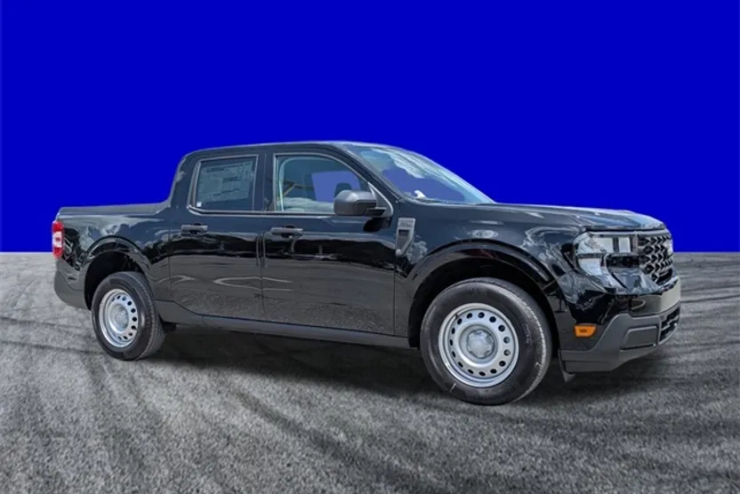 2025 Ford Maverick XL photo 1