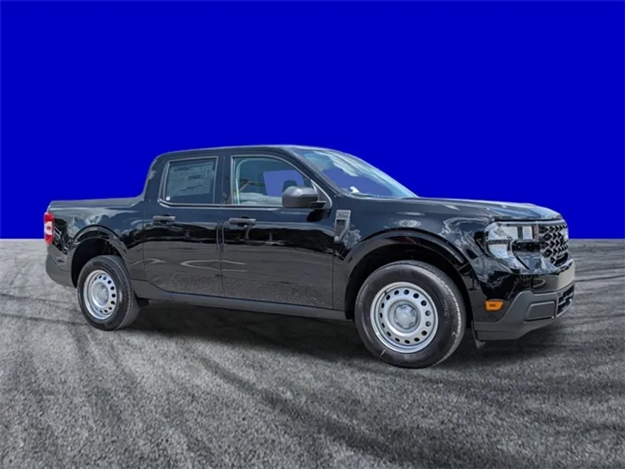 2025 Ford Maverick XL photo 1