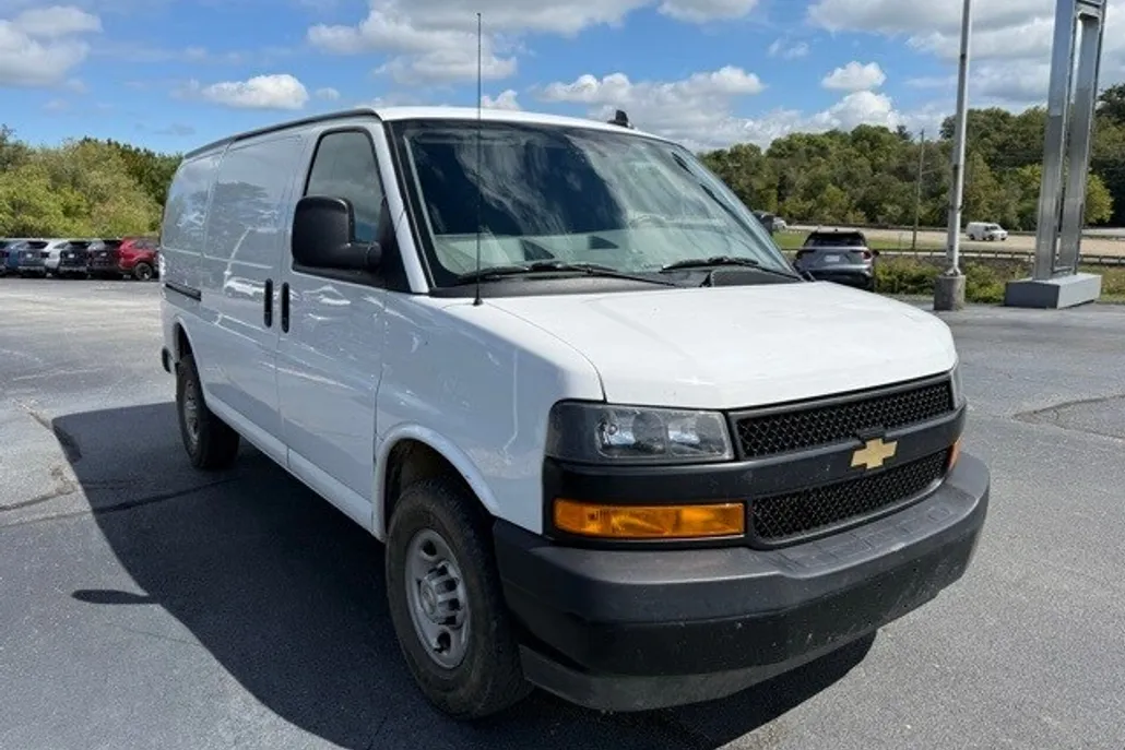 2023 Chevrolet Express 2500 Work Van photo 1