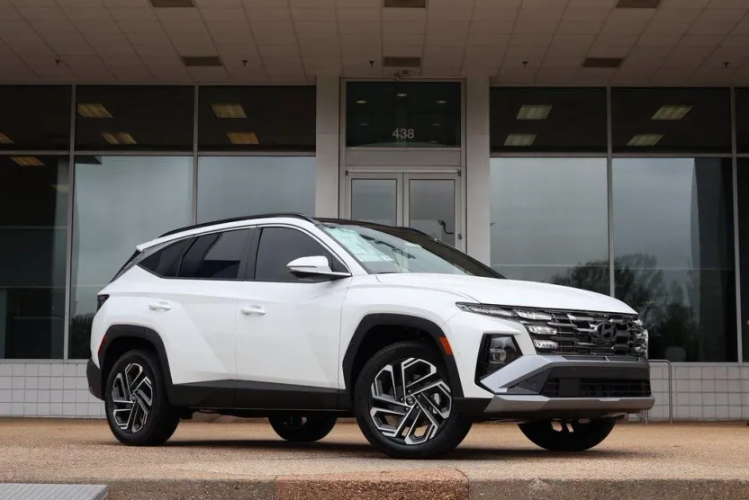 2026 Hyundai Tucson Limited photo 1