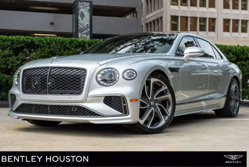 2025 Bentley Flying Spur Speed photo 1