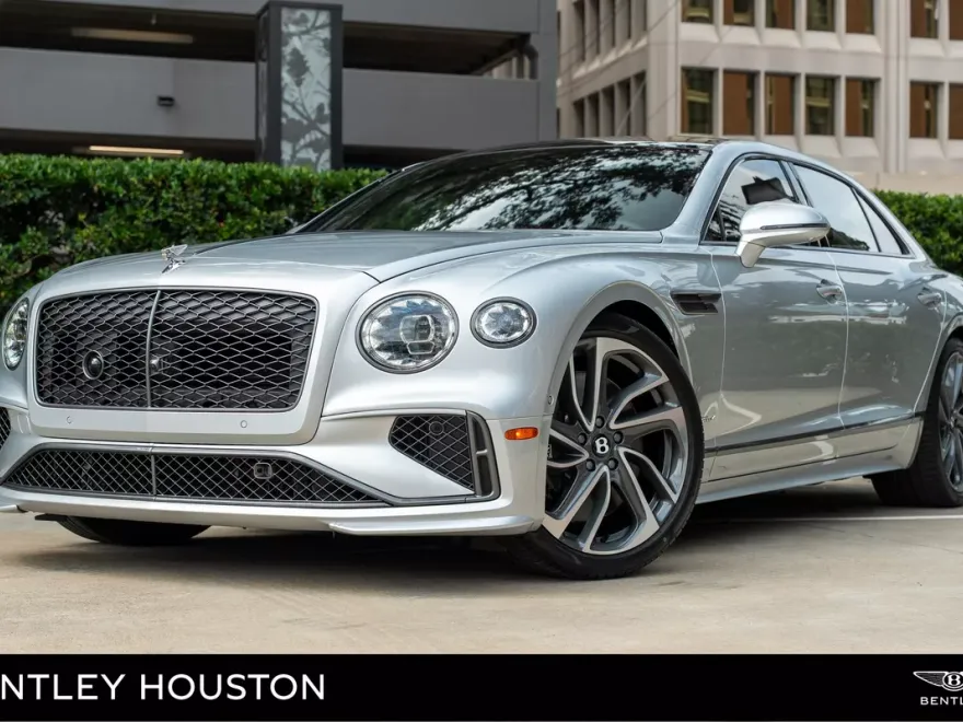 2025 Bentley Flying Spur Speed photo 1