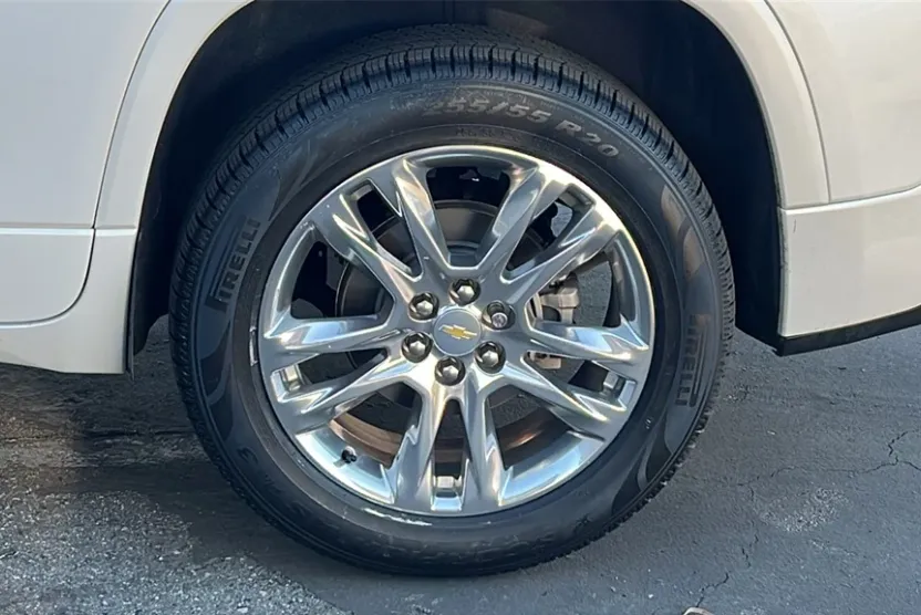 2020 Chevrolet Traverse High Country photo 1