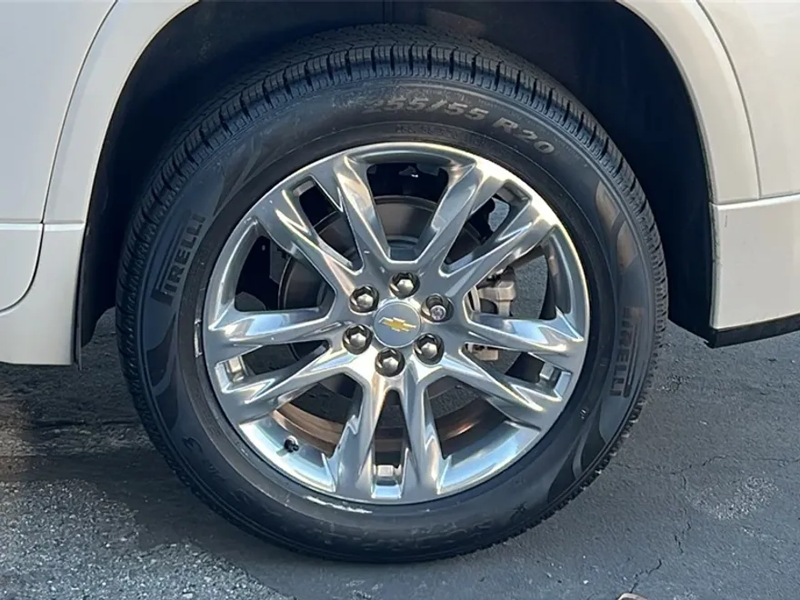 2020 Chevrolet Traverse High Country photo 1