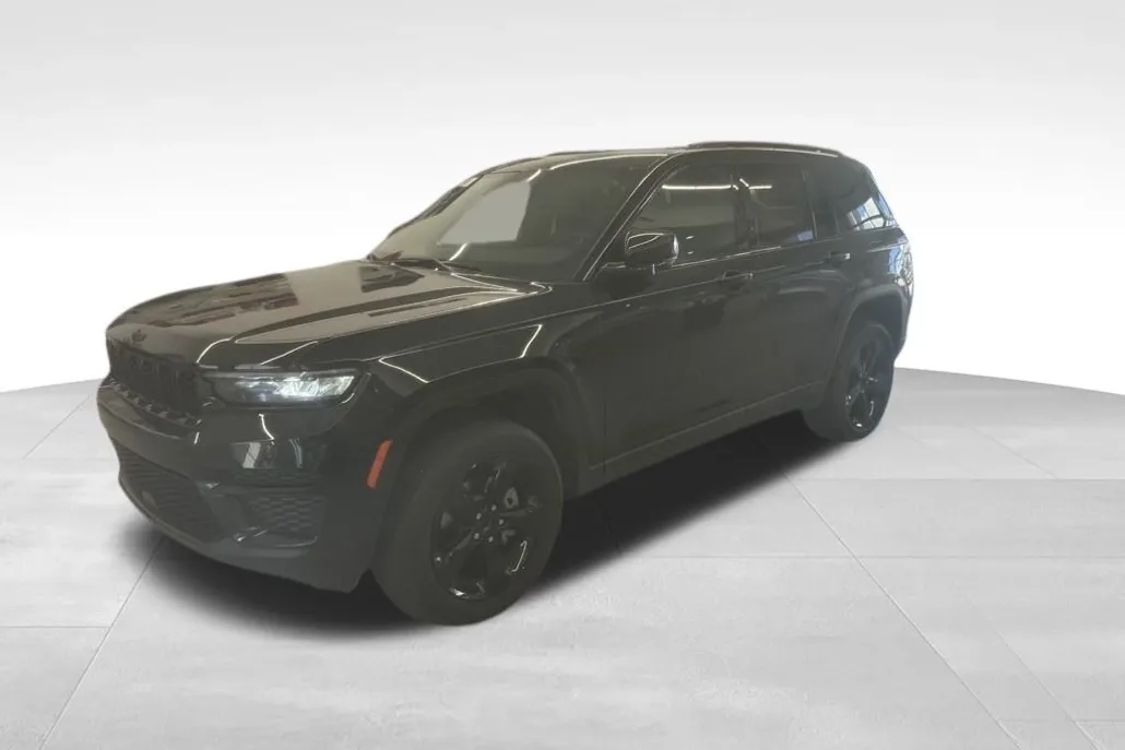 2025 Jeep Grand Cherokee Altitude X photo 1