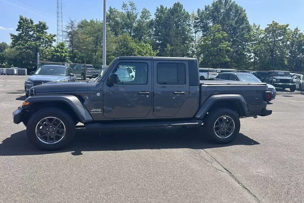 2022 Jeep Gladiator Overland photo 1