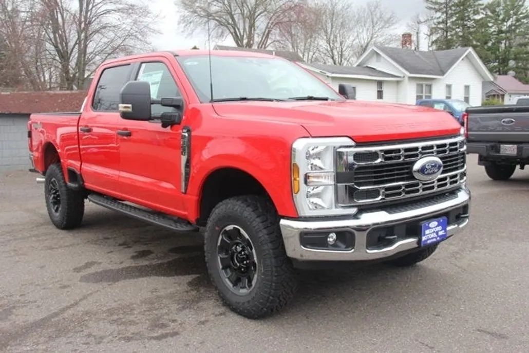 2025 Ford F-350 XLT photo 1