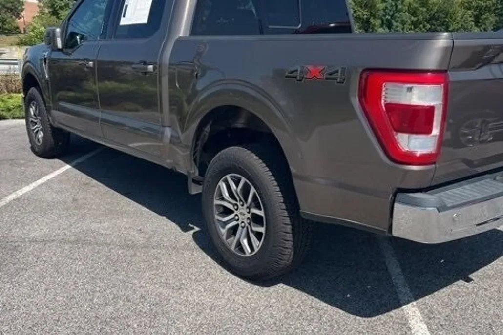 2021 Ford F-150 Lariat photo 1