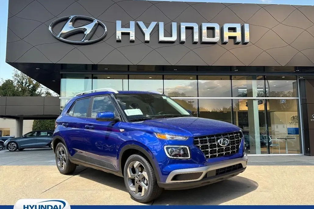 2025 Hyundai Venue Limited photo 1